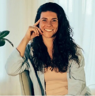 Photo de la gestalt-praticienne Juliette TASSAUX